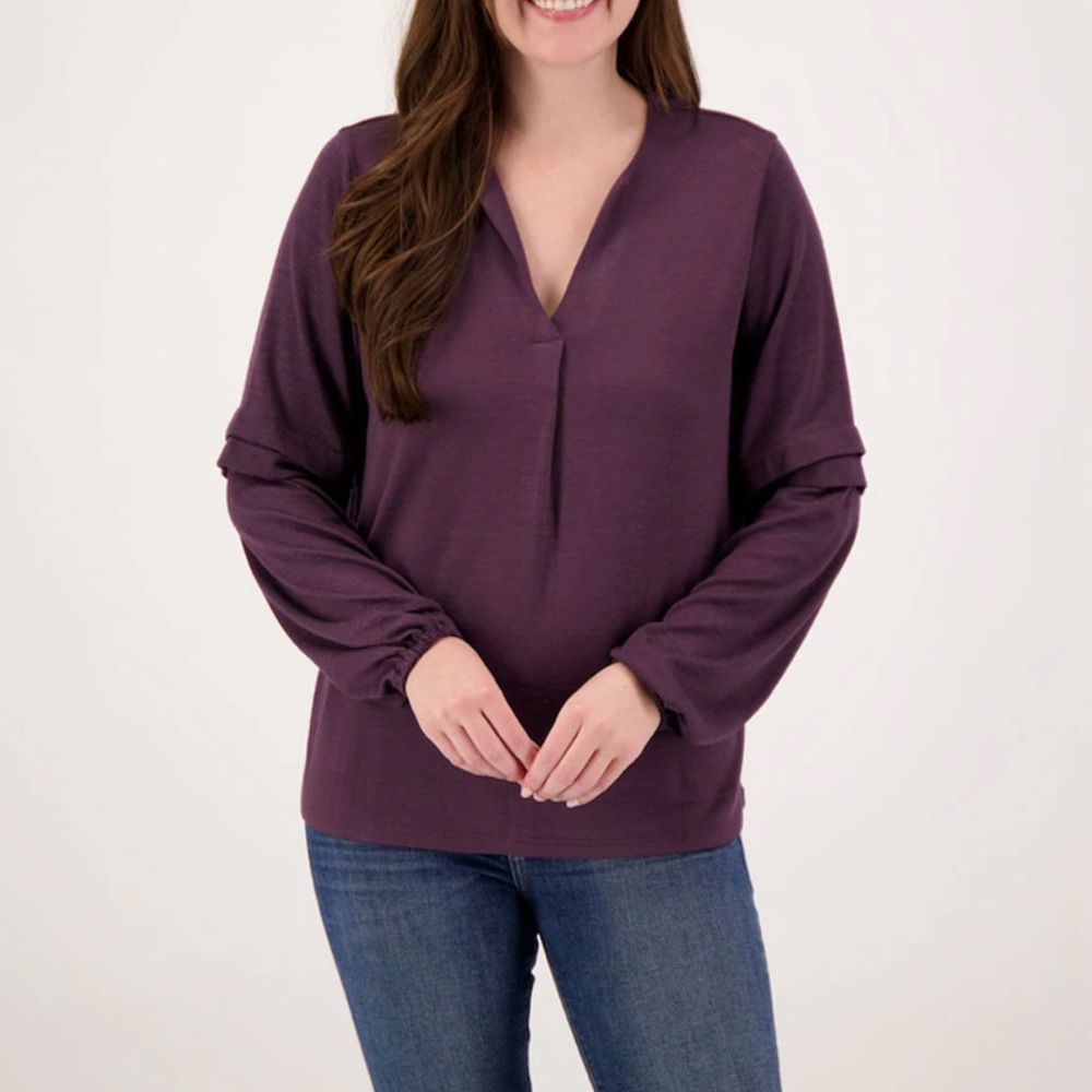 NWT Bobeau Notch Neck Sweater Top- Color plum perfect